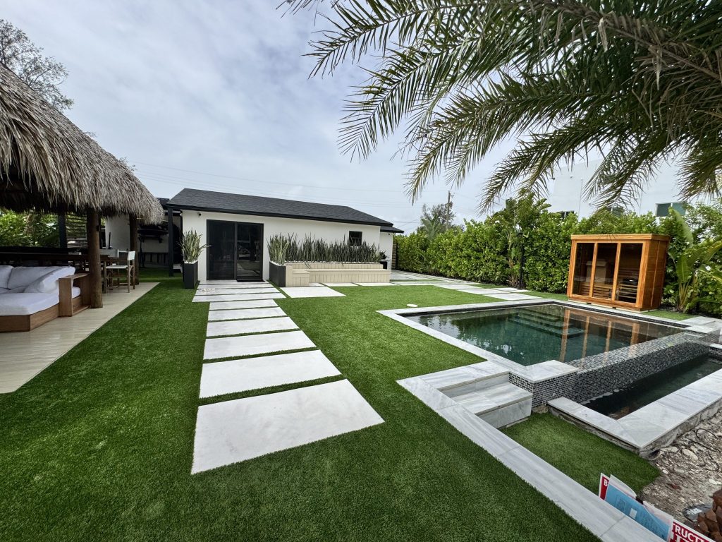 jupiter artificial grass cleaning company