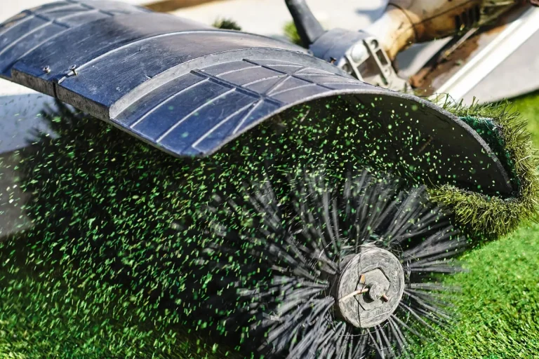 Synthetic grass cleaning Florida