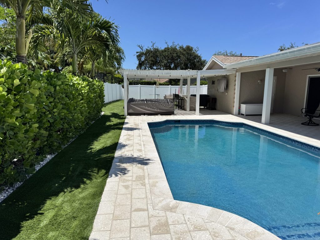 artificial turf cleaning service in boynton beach