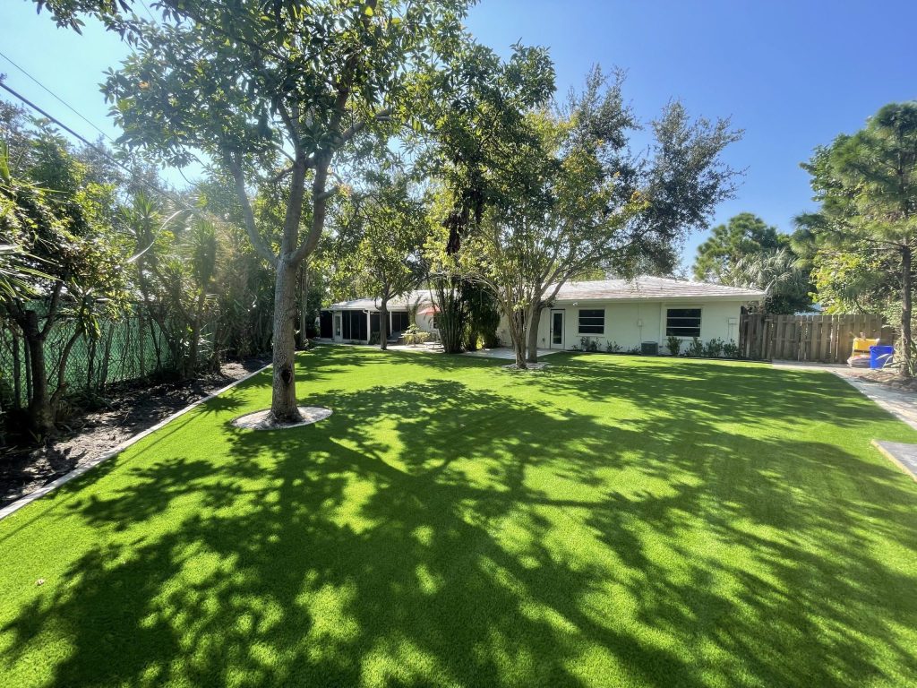 professional turf cleaner in lantana